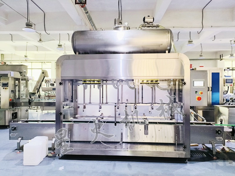 淺談在25公斤化工液體生產線中大型液體稱重灌裝機的發展前景